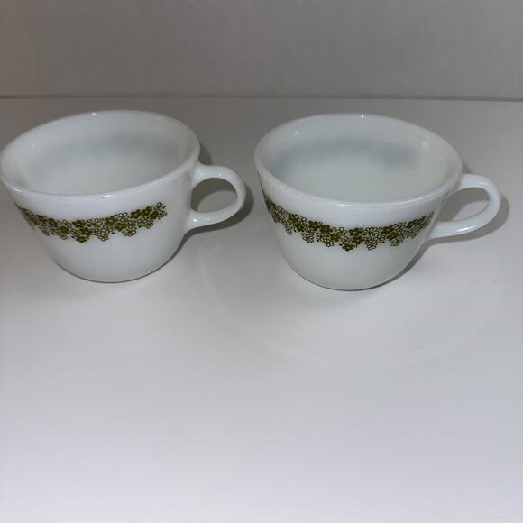 Pyrex Spring Blossom Crazy Daisy Coffee Tea Cup White Green Flowers Set of 2 - Picture 3 of 6
